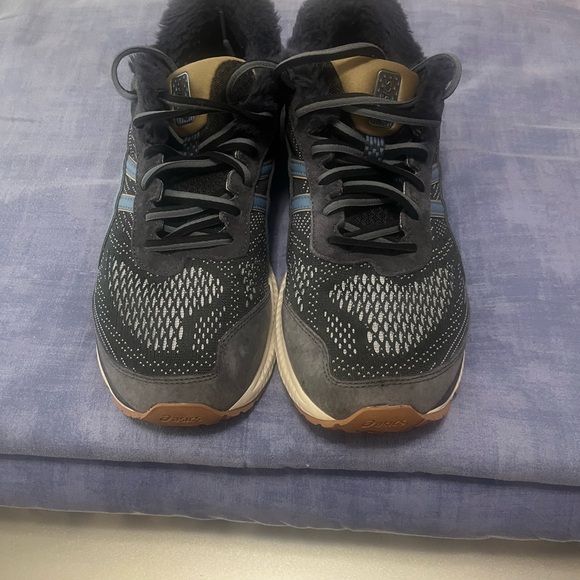 ASICS Gel Kayano 26 size 11.  Suede. - Picture 5 of 5